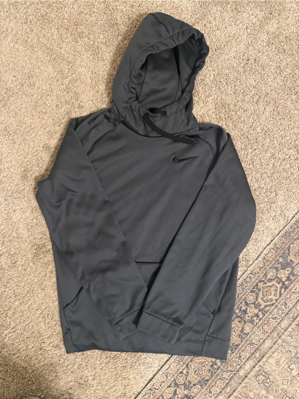 Nike Men's Charcoal Gray Pullover Hoodie with Swoosh